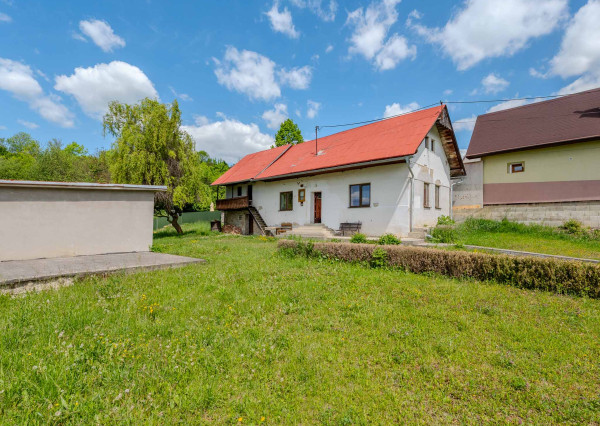 IBA U NÁS! Rodinný dom so stavebným pozemkom-Dohňany(Púchov)