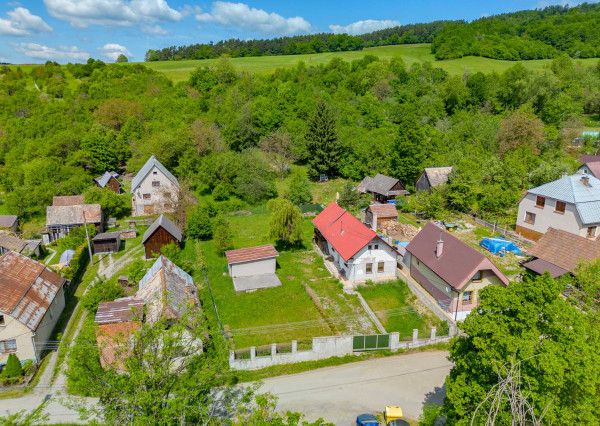 IBA U NÁS! Rodinný dom so stavebným pozemkom-Dohňany(Púchov)