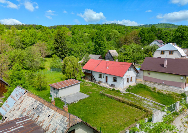 IBA U NÁS! Rodinný dom so stavebným pozemkom-Dohňany(Púchov)