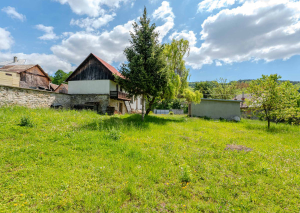 IBA U NÁS! Rodinný dom so stavebným pozemkom-Dohňany(Púchov)