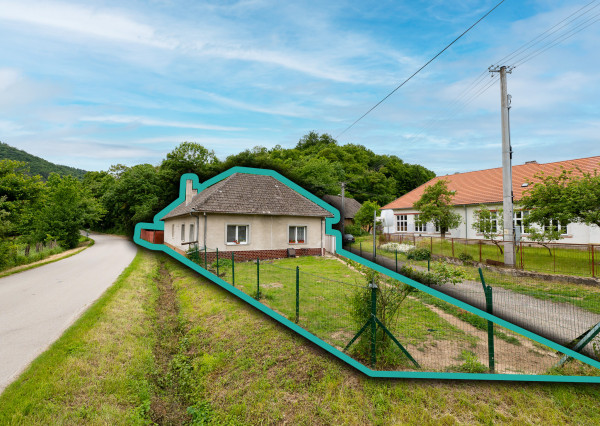 IBA U NÁS! Rodinný dom pod Čachtickým hradom,Višňové,NMnV