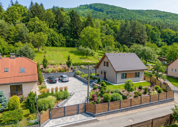 IBA U NÁS! RD, 433m2, Horné Ladce
