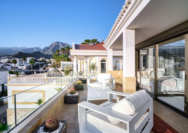 Na predaj výnimočná vila v srdci Tenerife-San Eugénio, 690m2