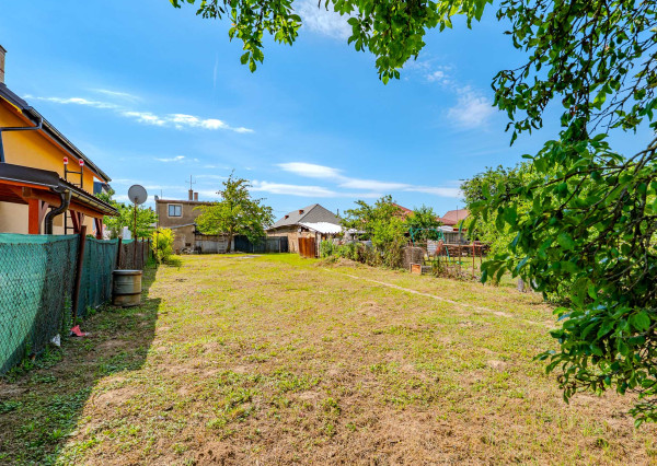 Priestranný 4-izbový dom s pozemkom 808 m² Košice – Krásna