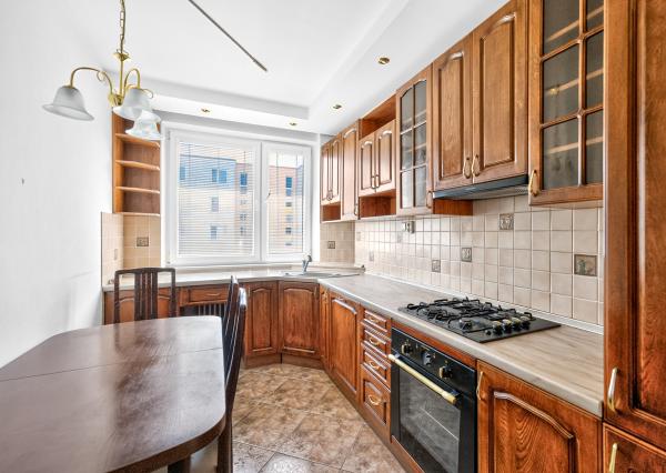 Veľký 5-izbový byt 96 m², Tematínska, Nové mesto nad Váhom