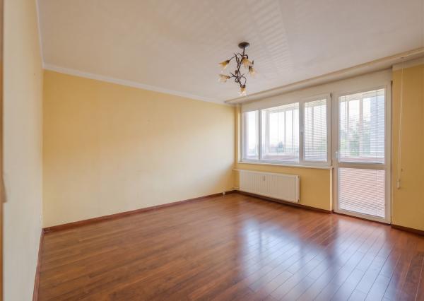 Veľký 5-izbový byt 96 m², Tematínska, Nové mesto nad Váhom