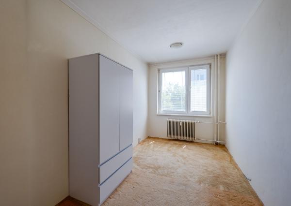 Veľký 5-izbový byt 96 m², Tematínska, Nové mesto nad Váhom