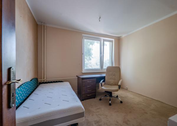 Veľký 5-izbový byt 96 m², Tematínska, Nové mesto nad Váhom