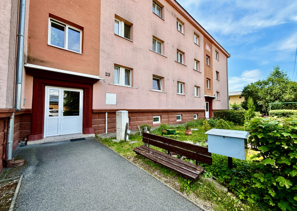 Na predaj 2 izbový tehlový byt, balkón, pôvodný st., Humenné