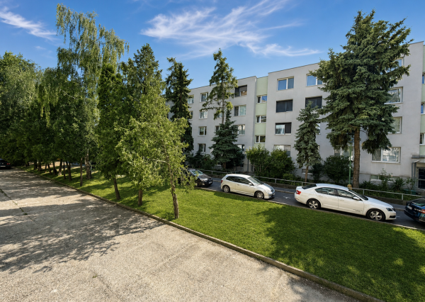 NA PREDAJ! Zrekonštruovaný 3i byt, Trnávka, Vrútocká ulica