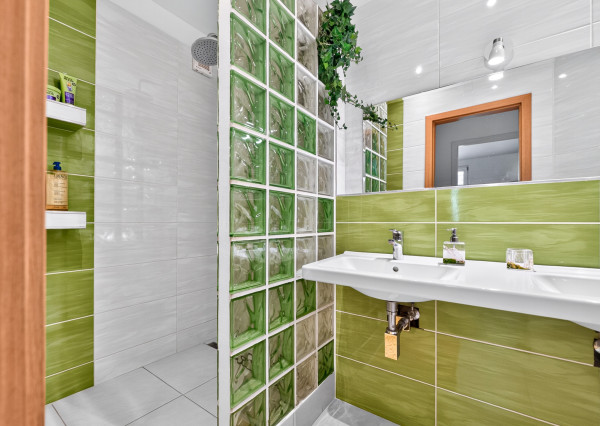 🏡 Zrekonštruovaný 4i byt | SNP, Stará Turá | 89 m² |