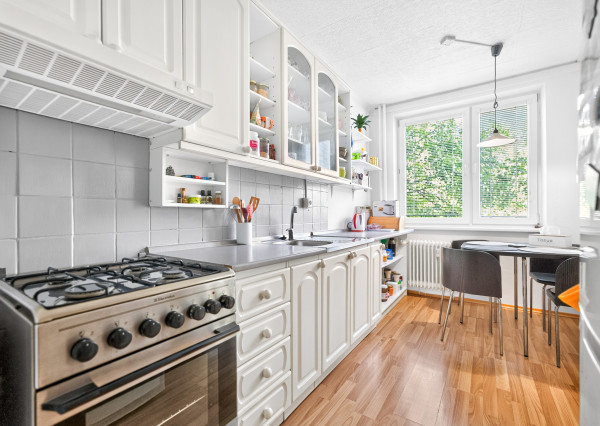 🏡 Zrekonštruovaný 4i byt | SNP, Stará Turá | 89 m² |