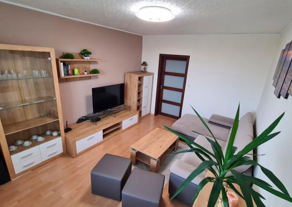 NA PRENÁJOM! FOR RENT!  2 izbový byt, Považská ulica Košice