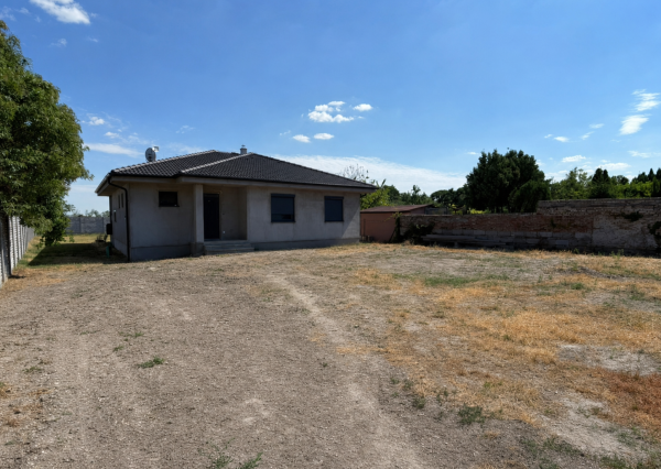 NA PREDAJ - novostavba 4 izbový RD s veľkou záhradou