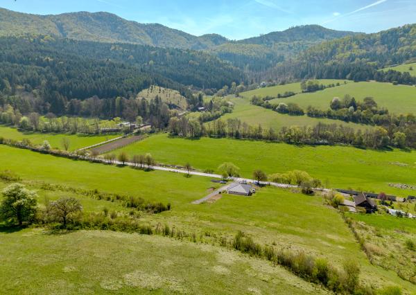 Veľký slnečný pozemok, 1.000m2, Prečín, PB