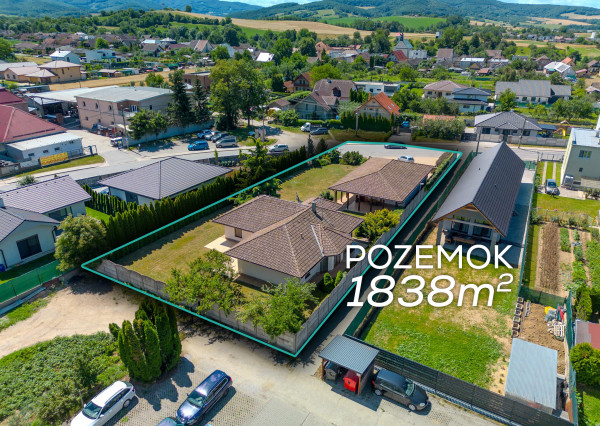 Na predaj veľký 4i dom, s 2-garážou, 1838m2, Tr. Stankovce