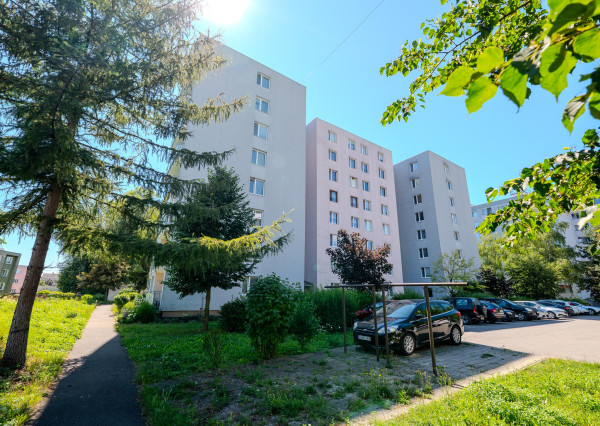 Zrekonštuovaný a priestranný 3-izbový byt, Beluša, 68m2