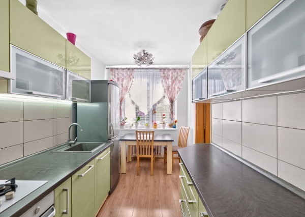Zrekonštuovaný a priestranný 3-izbový byt, Beluša, 68m2