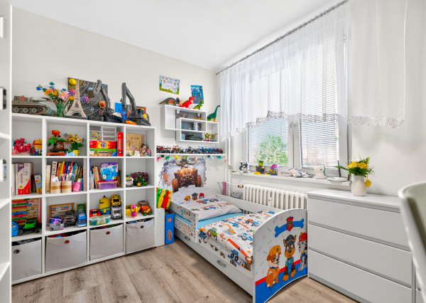 Zrekonštuovaný a priestranný 3-izbový byt, Beluša, 68m2