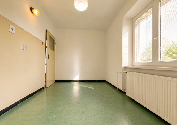 Priestranný 2i byt, 57m2, TOP lokalita Trenčína, Dlhé Hony