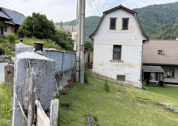 NA PREDAJ! Dom s výhľadmi na Strážovské vrchy-Košecké Rovné
