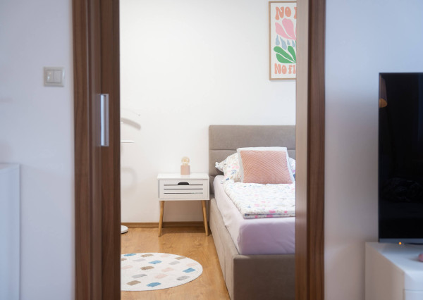 Na predaj krásny 2i byt po rekonštrukcii, 47m2, Devínska n/V
