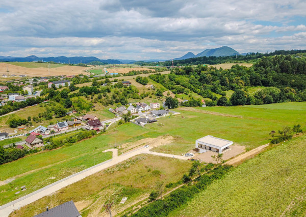 Výnimočný STAVEBNÝ POZEMOK, 841m2, Sverepec, PB
