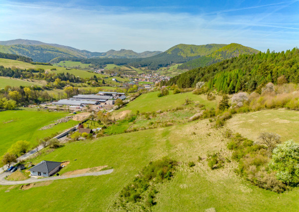 Veľký slnečný pozemok, 1.000m2, Prečín, PB