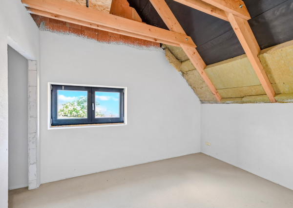 Na predaj 4i holodom Dolná Tižina, garáž 33m2,pozemok 2970m2