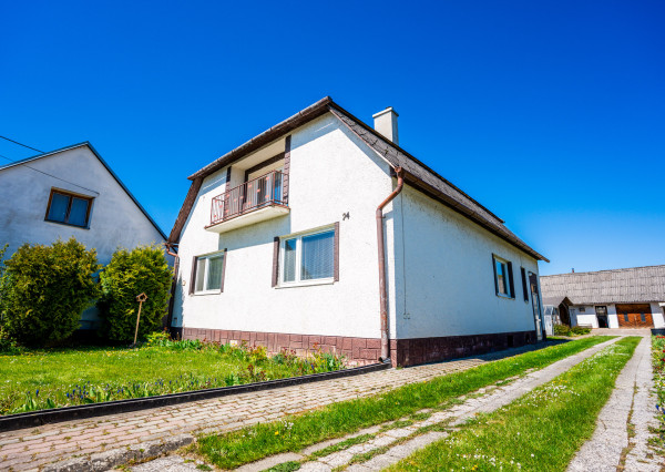 Priestranný 4-izbový Rodinný dom,480m2,Horenická Hôrka
