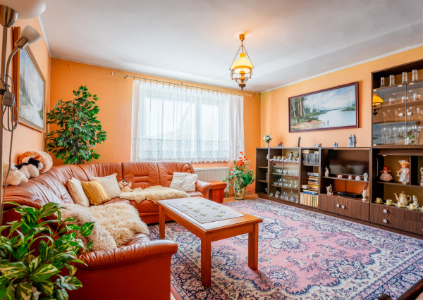 Priestranný 4-izbový Rodinný dom,480m2,Horenická Hôrka