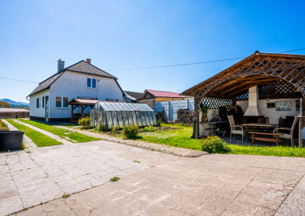 Priestranný 4-izbový Rodinný dom,480m2,Horenická Hôrka
