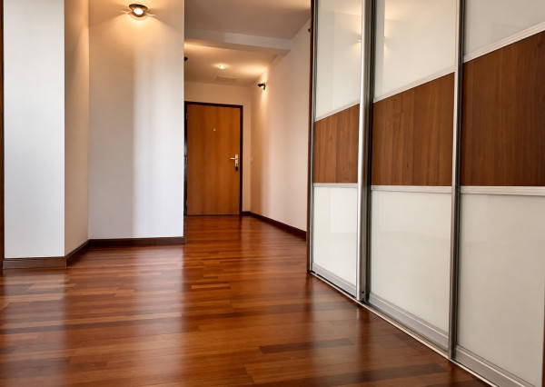 Na predaj moderný 2-izbový byt s parkovaním - Gloria, Nivy
