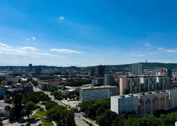 Na predaj moderný 2-izbový byt s parkovaním - Gloria, Nivy