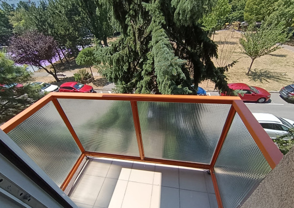NA PREDAJ-2 i byt po kompletnej rekonštrukcii s balkónom