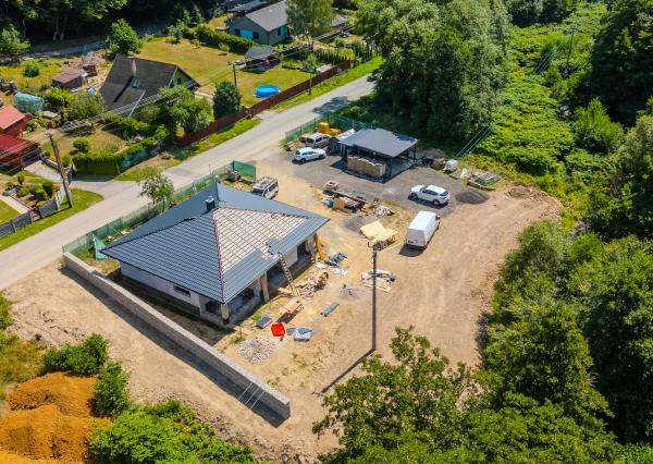 🏡 Luxusný nový 3-izbový bungalov s dvojgarážou