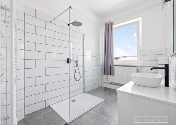 Rozsiahly rodinný dom s garážou + útulný apartmán Gelnica 🏡