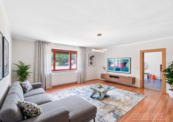 Rozsiahly rodinný dom s garážou + útulný apartmán Gelnica 🏡