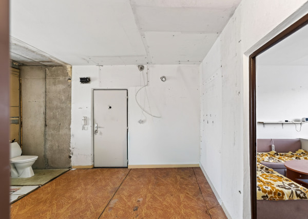 Priestranný 2-izbový byt v centre Považskej Bystrice, 67m2