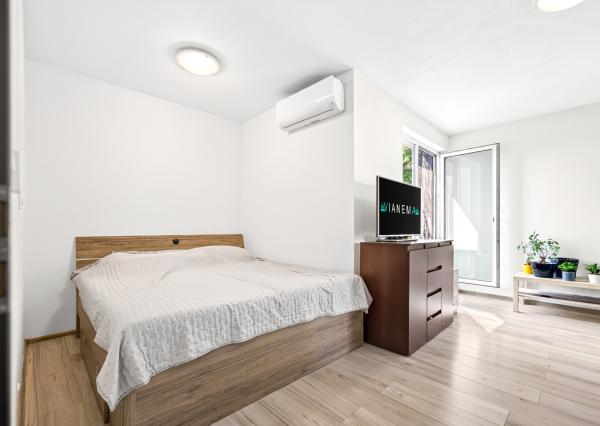 NA PREDAJ! Moderný 5-izbový dom so záhradou, Stupava