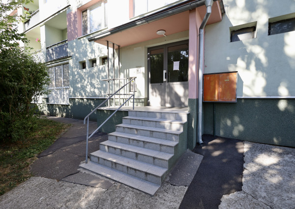 Na predaj 3 izbový byt po rekonštrukcii Zvolen, 63 m2