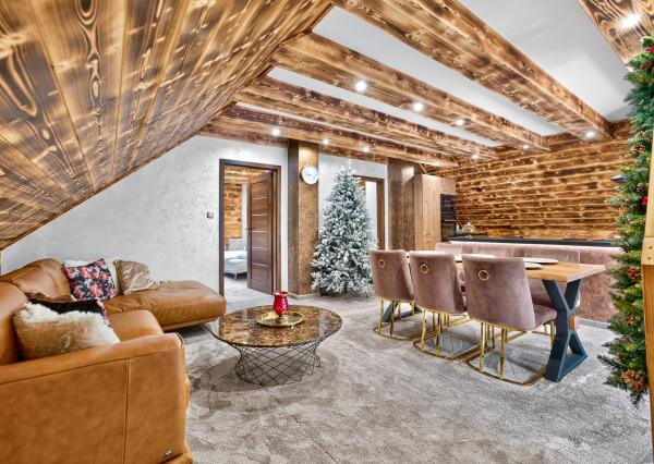 Na predaj rodinný dom Vychylovka / Apartmánový dom, 1023m2