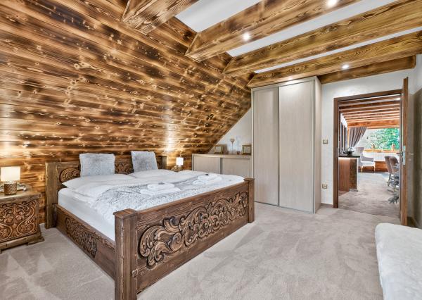 Na predaj rodinný dom Vychylovka / Apartmánový dom, 1023m2