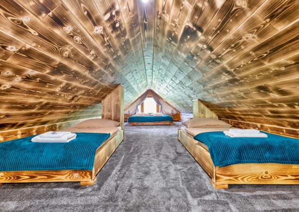Na predaj rodinný dom Vychylovka / Apartmánový dom, 1023m2