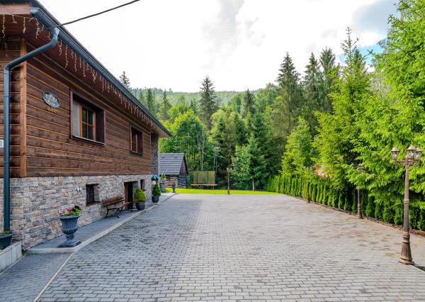Na predaj rodinný dom Vychylovka / Apartmánový dom, 1023m2