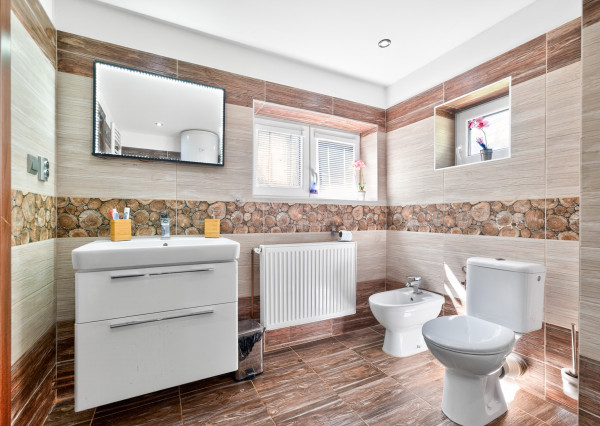 Útulná chatka s pozemkom 711 m² v Nemšovej – Ľuborča