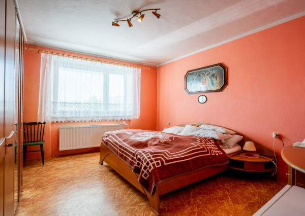 Veľký 4-izbový Rodinný dom,480m2,Horenická Hôrka