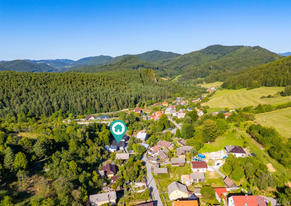 Nadštandardný 5-izbový dom s garážou a pozemkom 1 300 m²