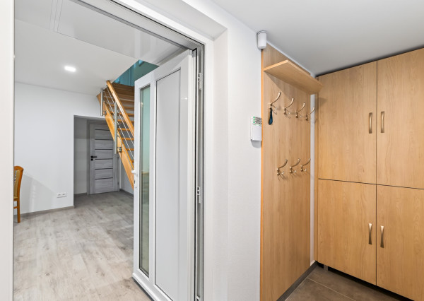 Nadštandardný 5-izbový dom s garážou a pozemkom 1 300 m²