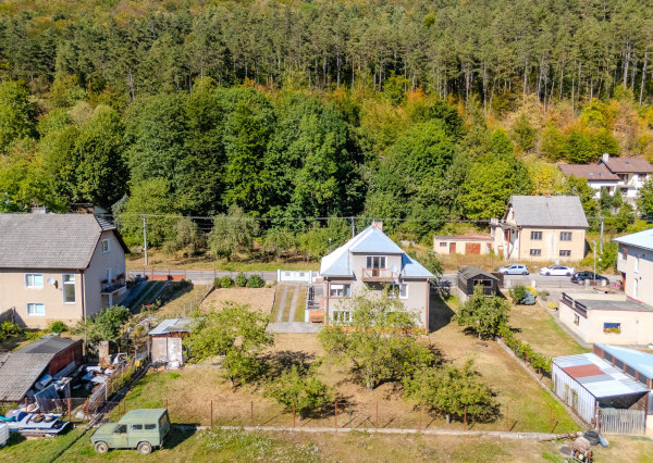 RODINNÝ DOM | TRENČIANSKE TEPLICE  | 978 m2